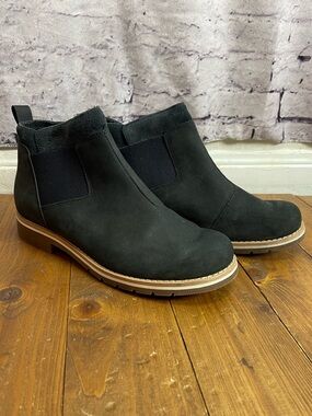 Chaco Womens size 8.5 black Cataluna Chelsea boots